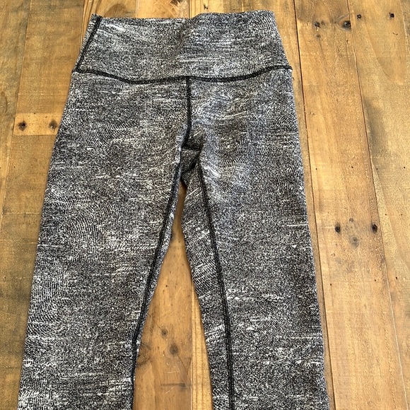 Lululemon Wunder Under high rise crop - Picture 6 of 6